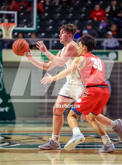 Thumbnail 3 in Notre Dame vs Trimble (OHSAA Division IV Southeast 2 Sectional Quarterfinal) photogallery.