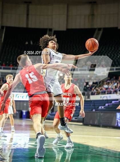 Thumbnail 3 in Notre Dame vs Trimble (OHSAA Division IV Southeast 2 Sectional Quarterfinal) photogallery.