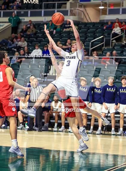 Thumbnail 3 in Notre Dame vs Trimble (OHSAA Division IV Southeast 2 Sectional Quarterfinal) photogallery.