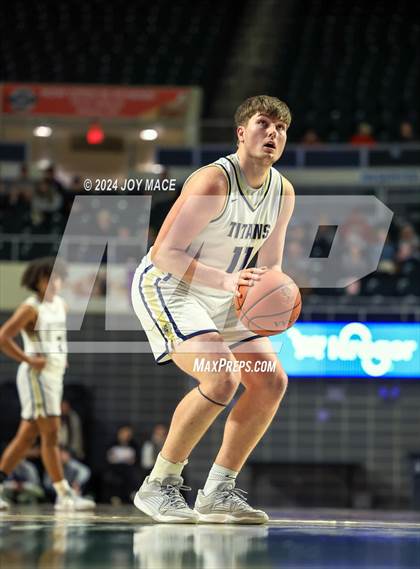 Thumbnail 2 in Notre Dame vs Trimble (OHSAA Division IV Southeast 2 Sectional Quarterfinal) photogallery.