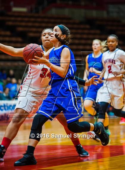 Thumbnail 2 in San Joaquin Memorial vs. Caruthers (CIF CS D5 Final) photogallery.