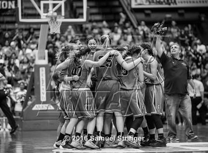 Thumbnail 2 in San Joaquin Memorial vs. Caruthers (CIF CS D5 Final) photogallery.