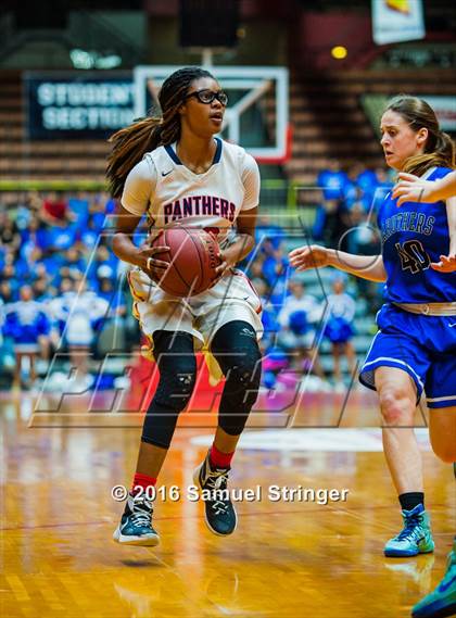 Thumbnail 2 in San Joaquin Memorial vs. Caruthers (CIF CS D5 Final) photogallery.