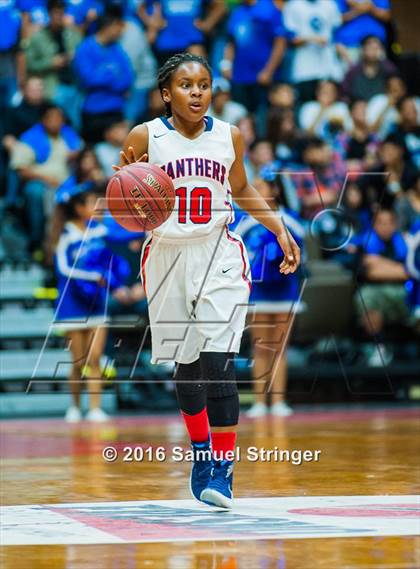 Thumbnail 3 in San Joaquin Memorial vs. Caruthers (CIF CS D5 Final) photogallery.