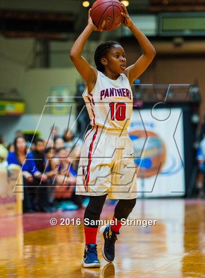 Thumbnail 3 in San Joaquin Memorial vs. Caruthers (CIF CS D5 Final) photogallery.