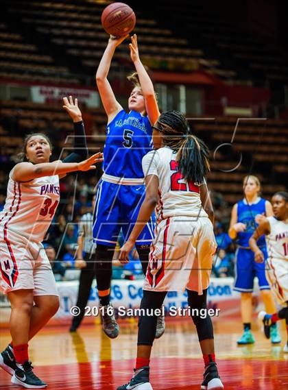 Thumbnail 3 in San Joaquin Memorial vs. Caruthers (CIF CS D5 Final) photogallery.