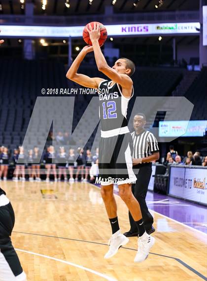 Thumbnail 2 in Davis vs. Jesuit (@ Golden One Center) photogallery.