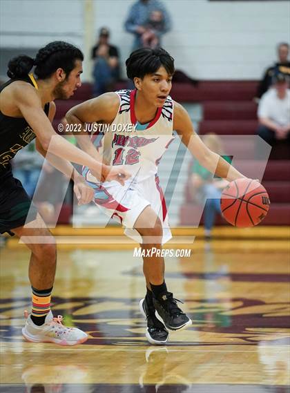 Thumbnail 3 in Owyhee vs. Eureka (NIAA 1A East Boys Championship) photogallery.
