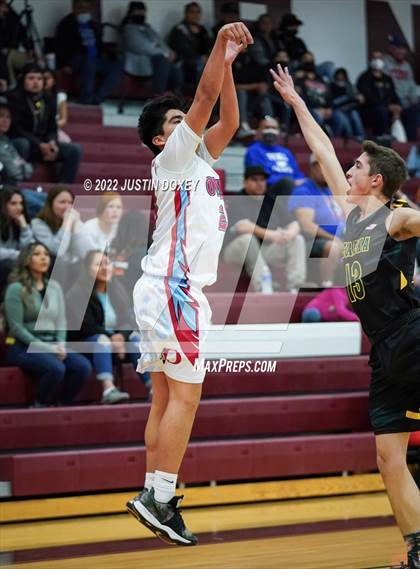 Thumbnail 1 in Owyhee vs. Eureka (NIAA 1A East Boys Championship) photogallery.