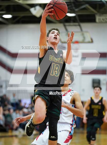 Thumbnail 2 in Owyhee vs. Eureka (NIAA 1A East Boys Championship) photogallery.