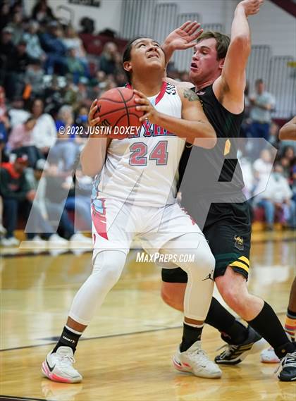 Thumbnail 1 in Owyhee vs. Eureka (NIAA 1A East Boys Championship) photogallery.