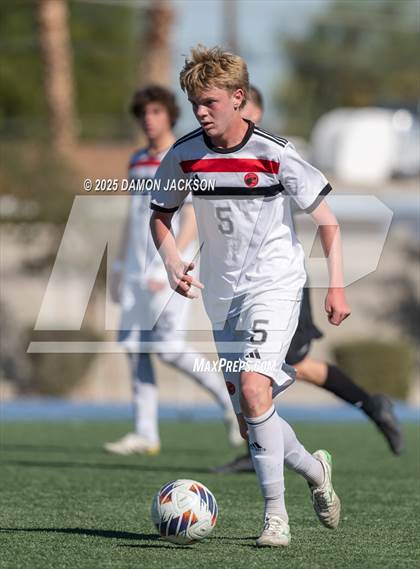 Thumbnail 1 in Truckee vs Virgin Valley (3A State Semifinals) photogallery.