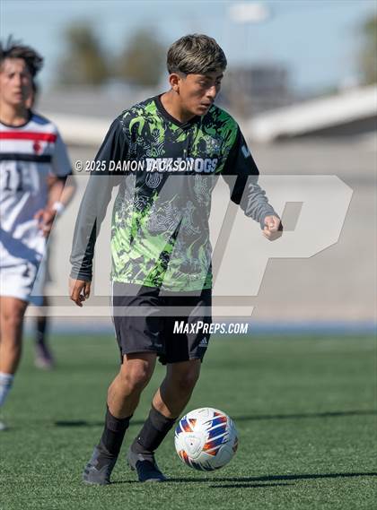 Thumbnail 1 in Truckee vs Virgin Valley (3A State Semifinals) photogallery.