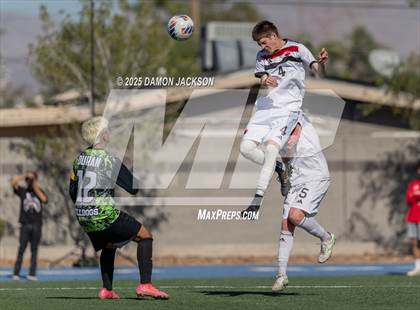 Thumbnail 2 in Truckee vs Virgin Valley (3A State Semifinals) photogallery.