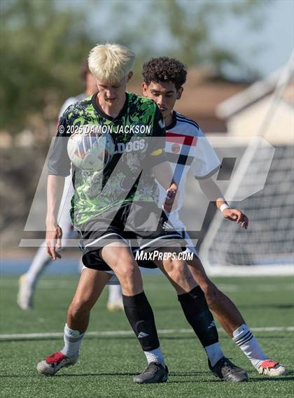 Thumbnail 3 in Truckee vs Virgin Valley (3A State Semifinals) photogallery.