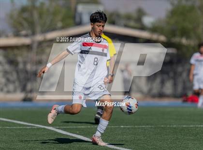 Thumbnail 2 in Truckee vs Virgin Valley (3A State Semifinals) photogallery.