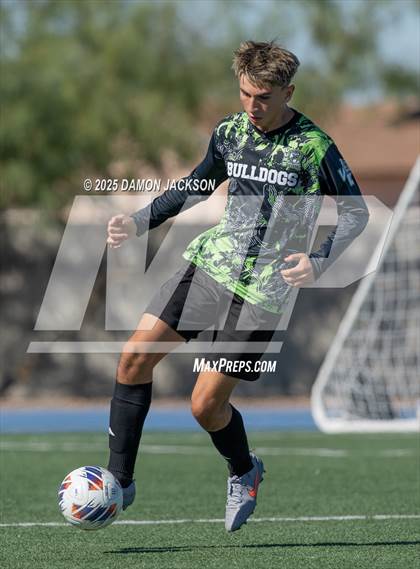 Thumbnail 2 in Truckee vs Virgin Valley (3A State Semifinals) photogallery.