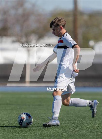 Thumbnail 3 in Truckee vs Virgin Valley (3A State Semifinals) photogallery.