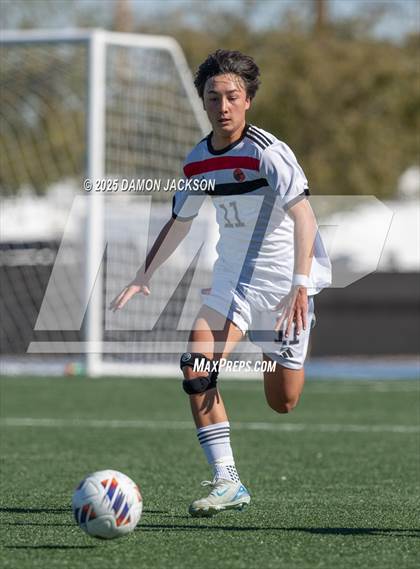 Thumbnail 2 in Truckee vs Virgin Valley (3A State Semifinals) photogallery.