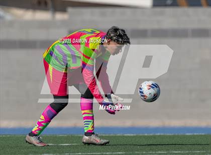 Thumbnail 3 in Truckee vs Virgin Valley (3A State Semifinals) photogallery.