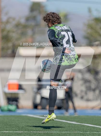 Thumbnail 3 in Truckee vs Virgin Valley (3A State Semifinals) photogallery.