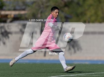 Thumbnail 1 in Truckee vs Virgin Valley (3A State Semifinals) photogallery.