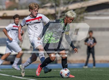 Thumbnail 1 in Truckee vs Virgin Valley (3A State Semifinals) photogallery.