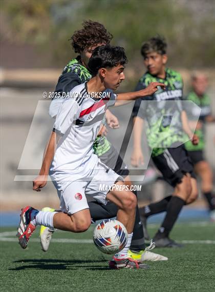 Thumbnail 3 in Truckee vs Virgin Valley (3A State Semifinals) photogallery.