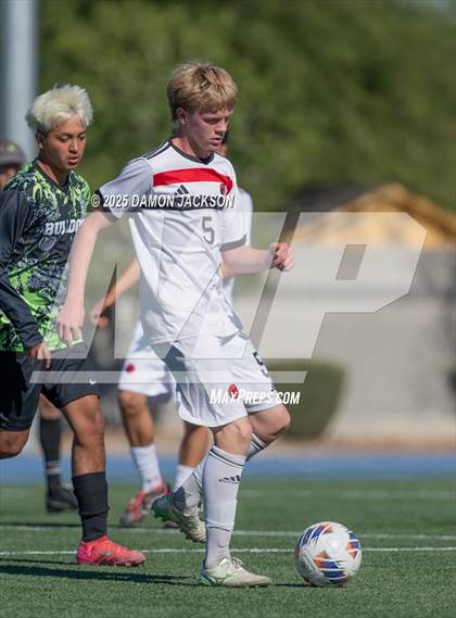 Thumbnail 3 in Truckee vs Virgin Valley (3A State Semifinals) photogallery.