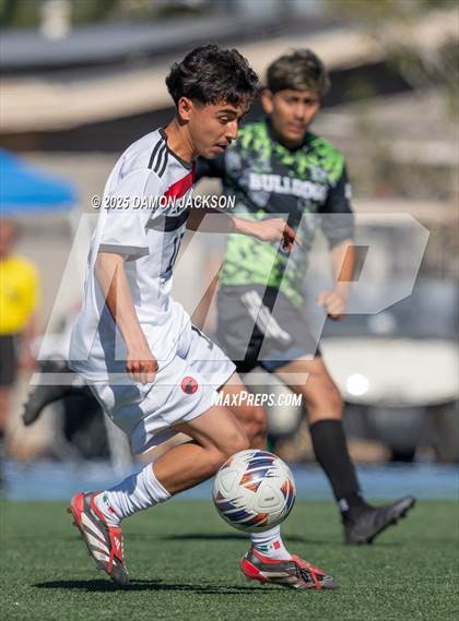 Thumbnail 2 in Truckee vs Virgin Valley (3A State Semifinals) photogallery.