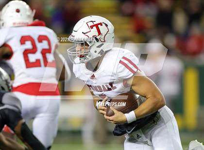 Thumbnail 3 in Guyer vs. Tomball (UIL 6A DII Semifinal) photogallery.