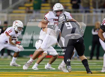 Thumbnail 3 in Guyer vs. Tomball (UIL 6A DII Semifinal) photogallery.