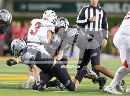 Thumbnail 3 in Guyer vs. Tomball (UIL 6A DII Semifinal) photogallery.