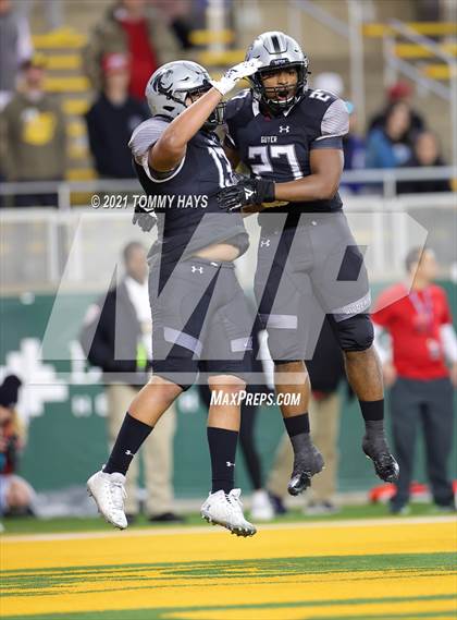 Thumbnail 3 in Guyer vs. Tomball (UIL 6A DII Semifinal) photogallery.