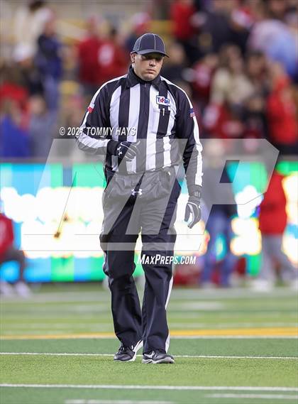 Thumbnail 1 in Guyer vs. Tomball (UIL 6A DII Semifinal) photogallery.
