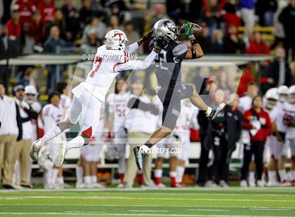 Thumbnail 2 in Guyer vs. Tomball (UIL 6A DII Semifinal) photogallery.