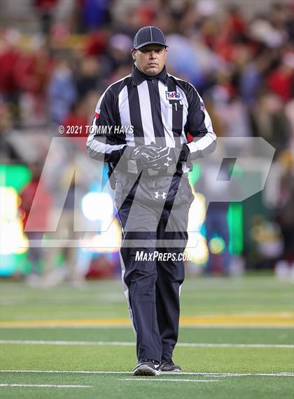 Thumbnail 2 in Guyer vs. Tomball (UIL 6A DII Semifinal) photogallery.