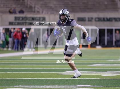 Thumbnail 2 in Guyer vs. Tomball (UIL 6A DII Semifinal) photogallery.