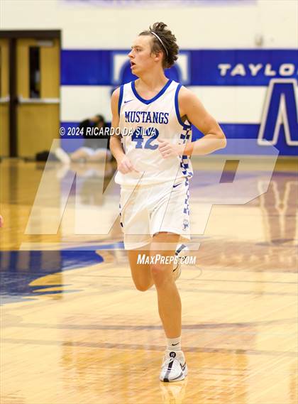Thumbnail 2 in Katy Taylor vs Cinco Ranch photogallery.