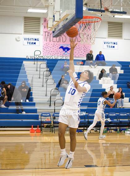 Thumbnail 2 in Katy Taylor vs Cinco Ranch photogallery.