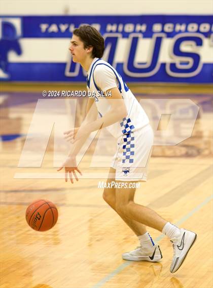 Thumbnail 1 in Katy Taylor vs Cinco Ranch photogallery.