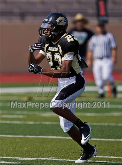 Thumbnail 3 in Mount Carmel Academy vs. Chester (Living Stones Kick Off Classic) photogallery.