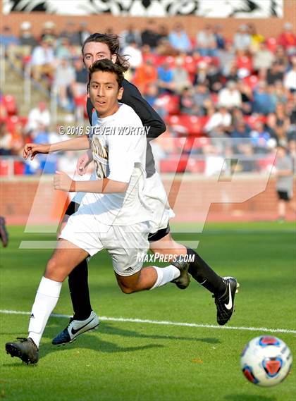 Thumbnail 2 in Chapel Hill vs. Marvin Ridge (NCHSAA 3A Final) photogallery.