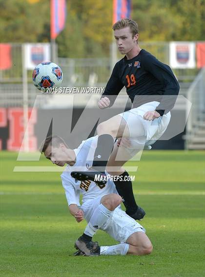Thumbnail 2 in Chapel Hill vs. Marvin Ridge (NCHSAA 3A Final) photogallery.