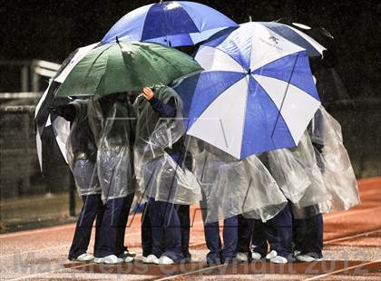 Thumbnail 1 in DeSoto @ Hillsboro (MSHSAA District Playoff) photogallery.