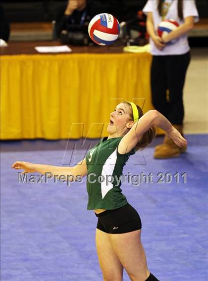 Thumbnail 3 in Long Beach Poly vs. Palo Alto (CIF D1 State Final) photogallery.