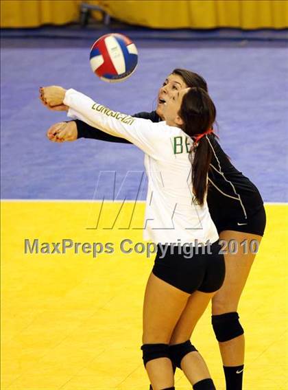 Thumbnail 1 in Long Beach Poly vs. Palo Alto (CIF D1 State Final) photogallery.