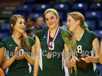 Thumbnail 2 in Long Beach Poly vs. Palo Alto (CIF D1 State Final) photogallery.