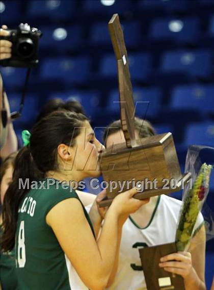 Thumbnail 2 in Long Beach Poly vs. Palo Alto (CIF D1 State Final) photogallery.