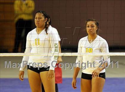 Thumbnail 3 in Long Beach Poly vs. Palo Alto (CIF D1 State Final) photogallery.